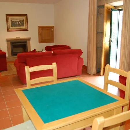 Quinta Das Brolhas Hébergement de vacances *